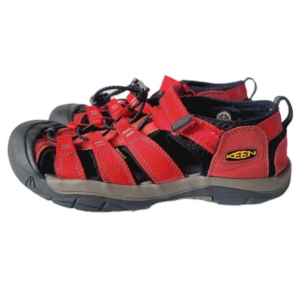 Keen womens Newport H2 Red Water Hiking Sandal Size 6 Washable